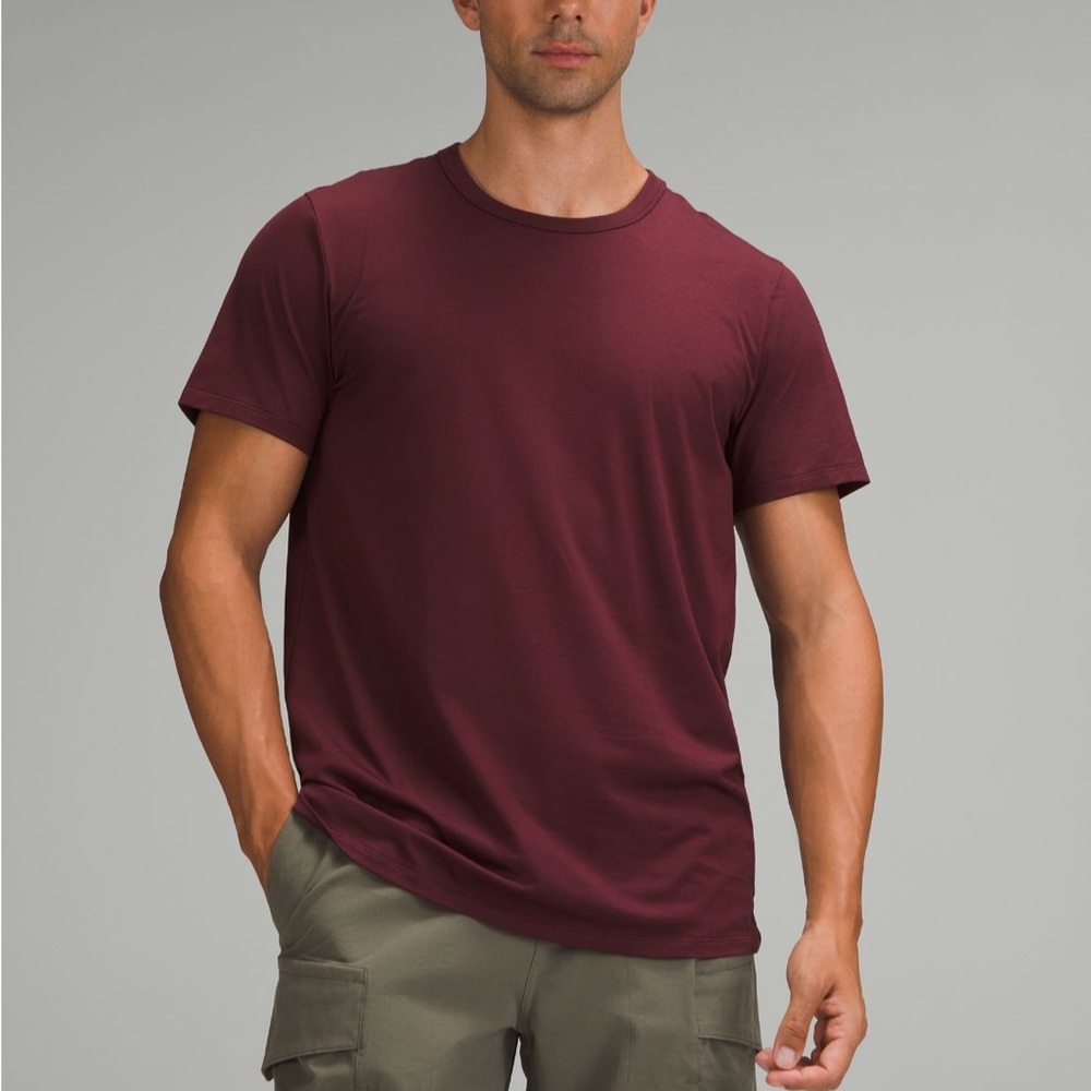 Lululemon Fundamental Tee